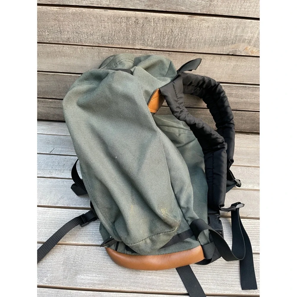 Vintage JanSport Backpack Made in USA Green Canvas Leather Bottom Hiking Daypack
